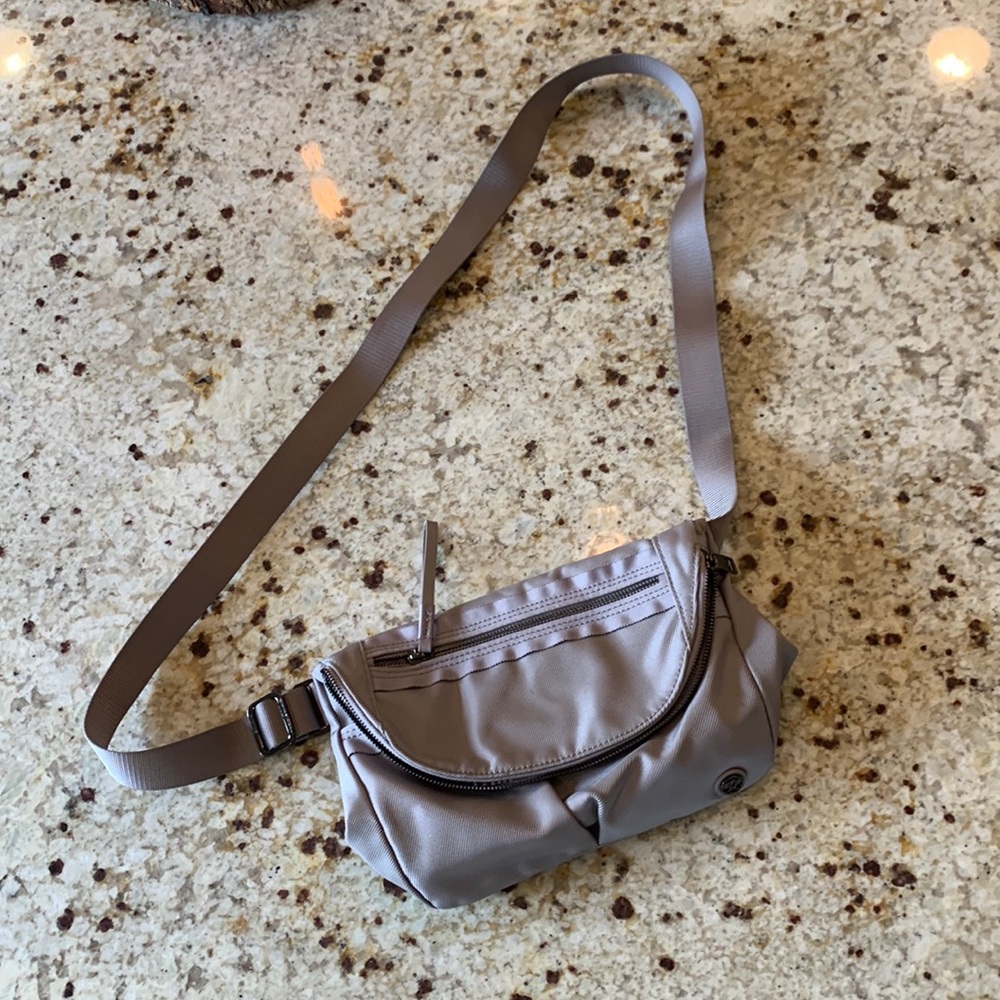 Lululemon Festival Bag Grey